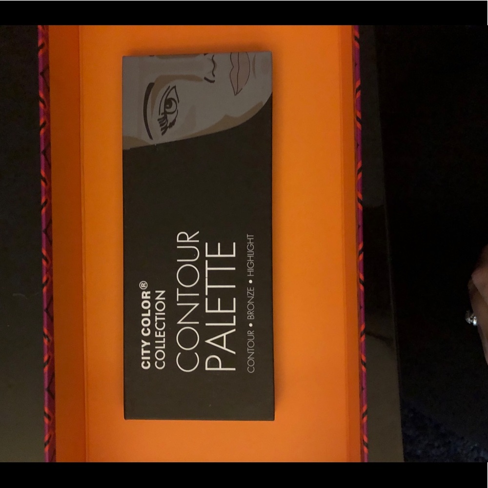 Brand new contour palette
